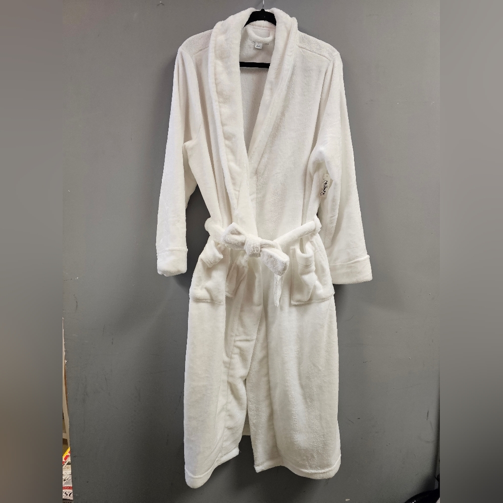 Women's Plush Long Robe - Picture 2 of 5
